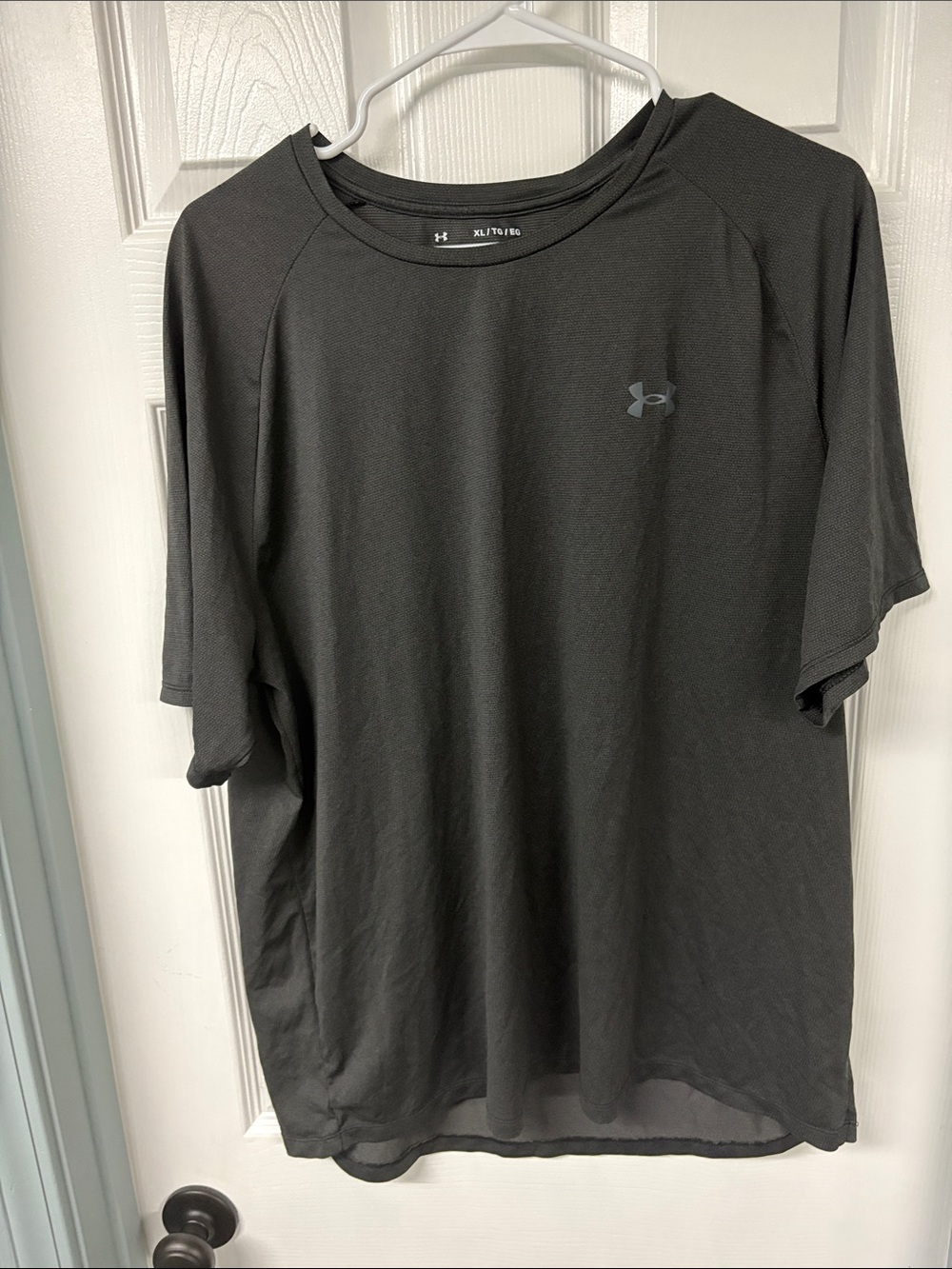 Under Armour Men’s Black Tech Tee Short-Sleeve Performance Tee size XL